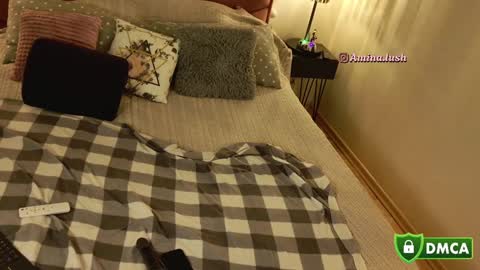 Snapshot of charming_sexuality chatting on 12.26.24 insta  online show from 12.26.24