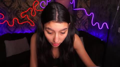 Snapshot of charmmocco chatting on 02.14.25 SweetMoco online show from 02.14.25