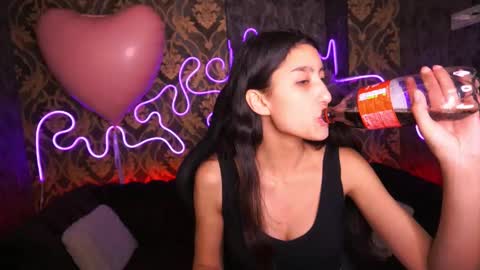 Snapshot of charmmocco chatting on 02.20.25 SweetMoco online show from 02.20.25