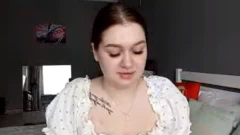 Snapshot of chastityschirmer chatting on 06.10.26 Emma online show from 06.10.26