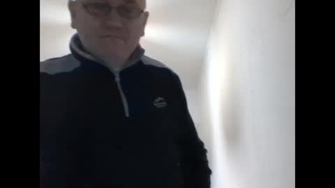 Snapshot of chatskor chatting on 12.15.24 Egor Skornyakov online show from 12.15.24