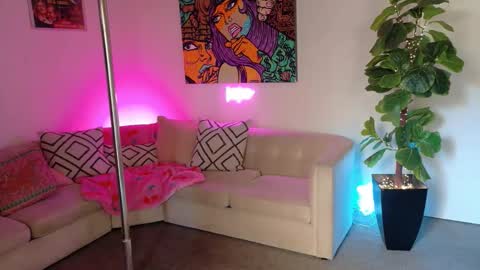 Rockhard Cockstar N Roxynyes online show from 10.17.25