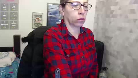 CHAYLA VICTORIA RUIZ  online show from 09.16.25