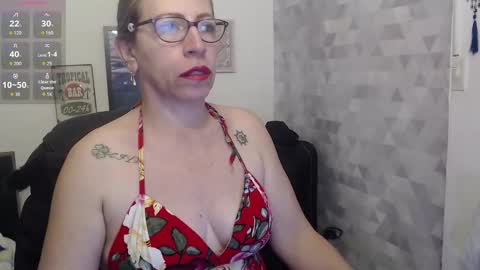 CHAYLA VICTORIA RUIZ  online show from 09.17.25