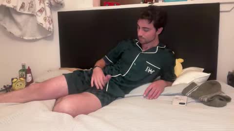 Snapshot of chazdazle chatting on 10.31.25 Chaz online show from 10.31.25