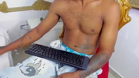 Snapshot of cheeto_333 chatting on 02.09.25 Cheeto online show from 02.09.25