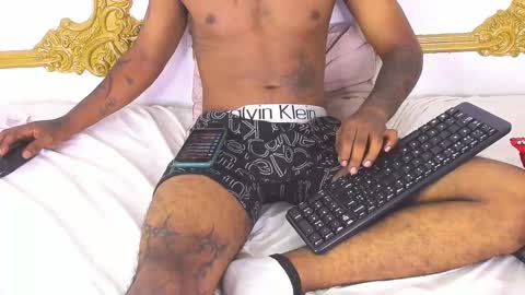 Snapshot of cheeto_333 chatting on 02.12.25 Cheeto online show from 02.12.25