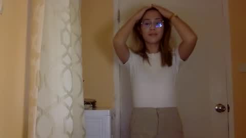 chelly4u69 online show from 11.26.25