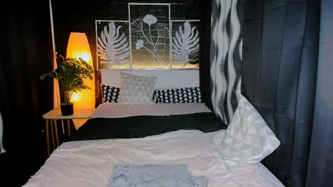 Snapshot of chelseariches chatting on 01.06.25 Hello ur lovely Chelsea online show from 01.06.25