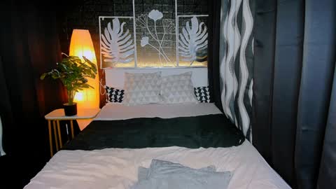 Snapshot of chelseariches chatting on 01.07.25 Hello ur lovely Chelsea online show from 01.07.25