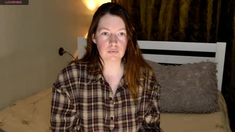 Snapshot of chelsey_rayne chatting on 05.31.26 Instagram faroffland online show from 05.31.26