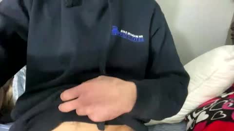 Snapshot of chenovich chatting on 03.08.25 chenovich online show from 03.08.25