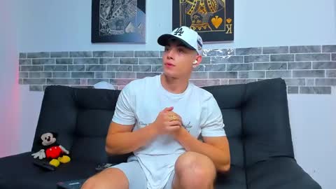 Snapshot of chepe_fit chatting on 02.01.25 chepe vause online show from 02.01.25