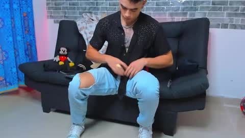 Snapshot of chepe_fit chatting on 02.06.25 chepe vause online show from 02.06.25