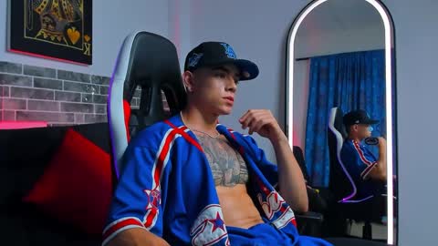 Snapshot of chepe_fit chatting on 03.06.25 chepe vause online show from 03.06.25