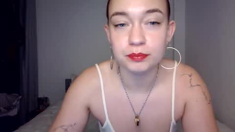 Lola Clyne online show from 02.23.26