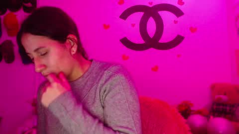 Snapshot of cherry_hc chatting on 02.06.25 Nezumy Rey online show from 02.06.25