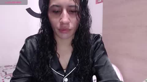 Snapshot of cherry_hc chatting on 10.19.25 Nezumy Rey online show from 10.19.25