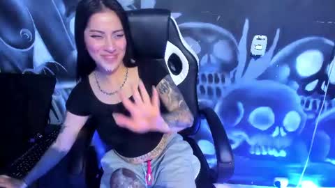 Snapshot of cherry_jenklins87 chatting on 07.18.26 cherry jenklins87 online show from 07.18.26