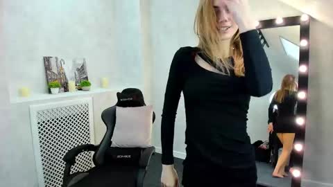 cherry_pr1ce online show from 12.12.24