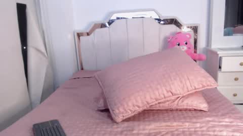 Sussan Cherry  online show from 09.25.25