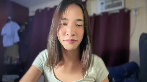 Snapshot of cherryash chatting on 11.24.25 ashli online show from 11.24.25