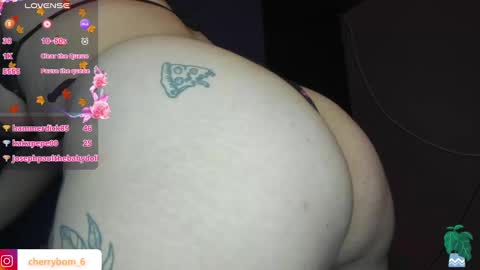  dayis independent model  online show from 12.02.24