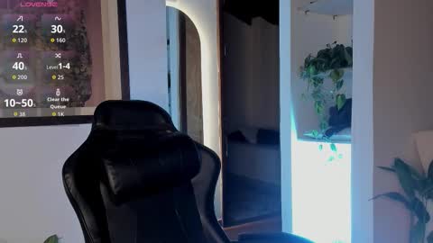 Cherry Lady online show from 12.04.25