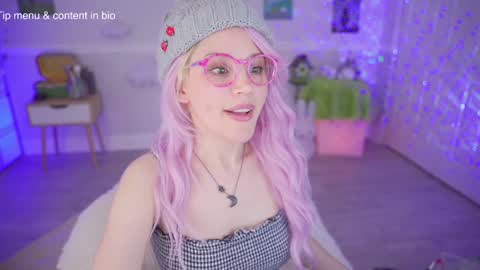 Cherry Crush  online show from 02.20.26