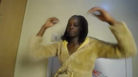 cherrycuddle2 online show from 12.18.25