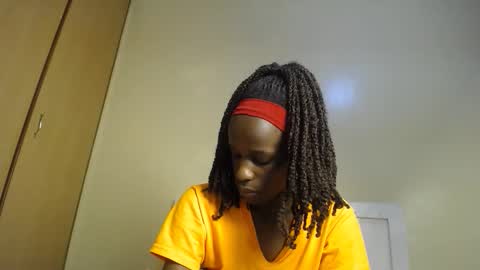 cherrycuddle2 online show from 12.20.25