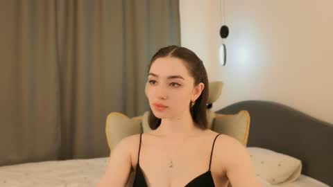 Snapshot of cherrylatte_ chatting on 06.22.26 Kate3 online show from 06.22.26