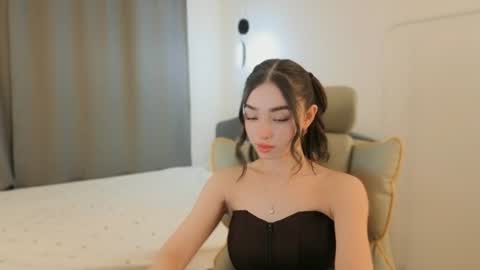 Snapshot of cherrylatte_ chatting on 07.18.26 Kate3 online show from 07.18.26