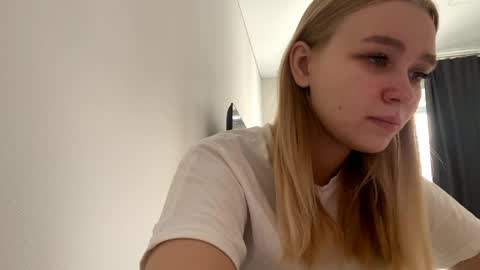 Snapshot of cherryleija chatting on 05.10.26 Lei online show from 05.10.26