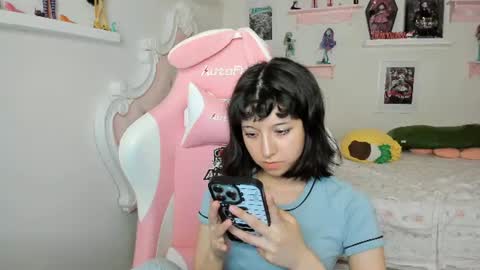 Snapshot of cherrymafer666 chatting on 07.04.26 cherrycute666 online show from 07.04.26