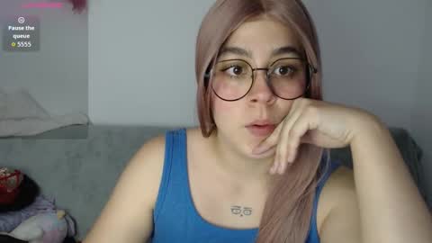 cherrypeach_ online show from 10.07.25
