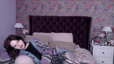 amelia online show from 01.04.25