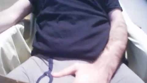 Snapshot of cheslongss chatting on 11.29.25 Ches Long online show from 11.29.25