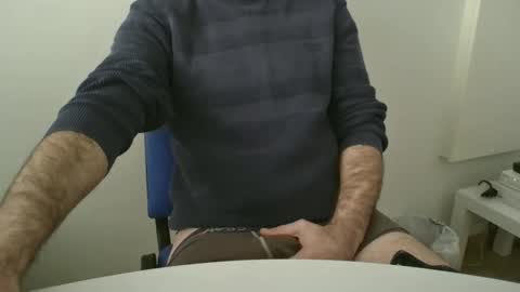 Snapshot of cheslongss chatting on 03.16.26 Ches Long online show from 03.16.26