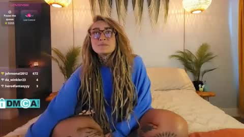 Snapshot of cheviblue chatting on 10.20.25 Chevi Blue online show from 10.20.25