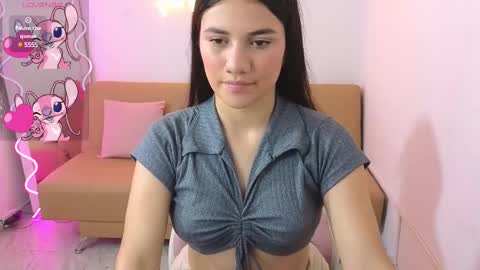 Snapshot of chiara_tay chatting on 03.07.25 Chiara online show from 03.07.25