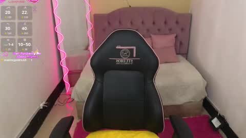 Snapshot of chiara_tay chatting on 11.20.25 Chiara online show from 11.20.25