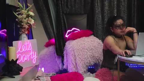 Snapshot of chicababe29 chatting on 02.18.26 Chicababe29 online show from 02.18.26