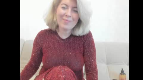 Snapshot of chicafortuna chatting on 07.10.26 NBFG online show from 07.10.26