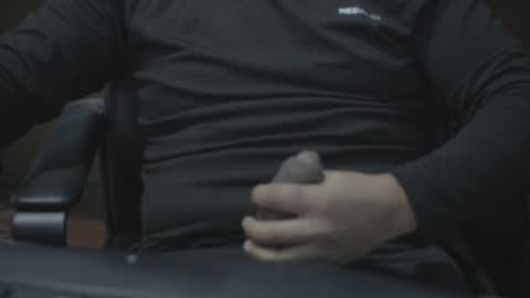 Snapshot of chicagoalex68 chatting on 12.06.24 chicagoalex68 online show from 12.06.24