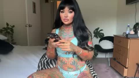 Chickhabit66 online show from 03.19.26