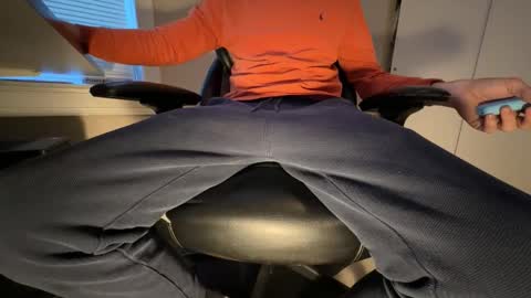 Snapshot of chiefgyro chatting on 11.10.25 chiefgyro online show from 11.10.25