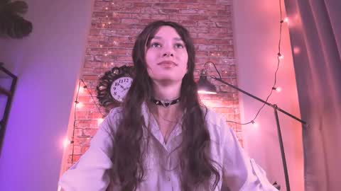 Vivian online show from 11.07.25