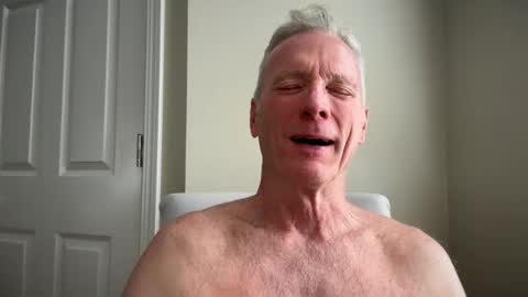 Snapshot of chill_with_john chatting on 10.29.25 John online show from 10.29.25