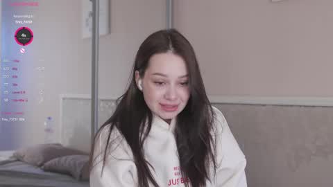 Snapshot of chillgirlll chatting on 04.26.26 Nicole online show from 04.26.26